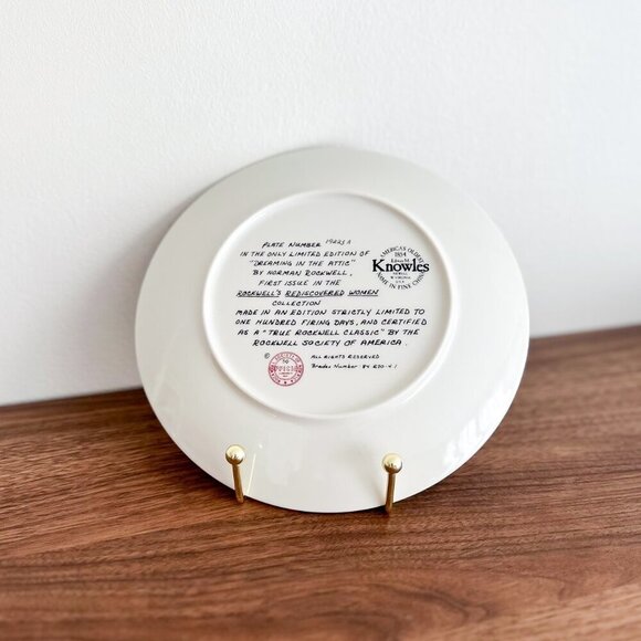 Norman Rockwell Collector Plate – “Dreaming in the Attic” – Rediscovered Women S - Picture 3 of 4